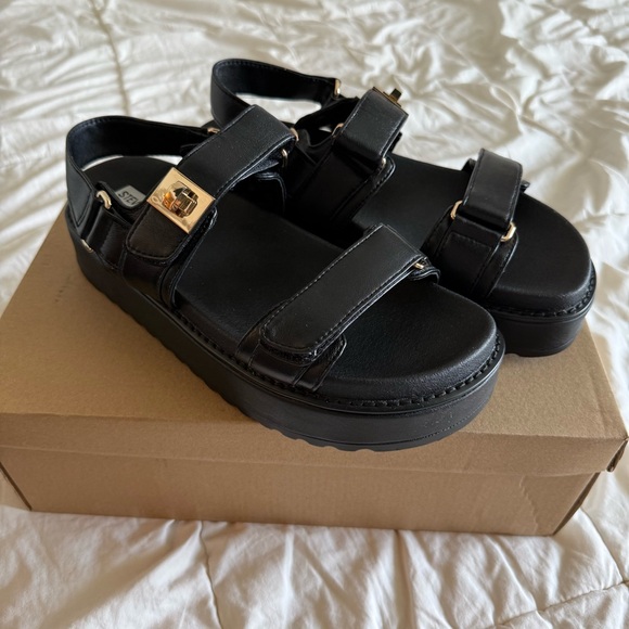 Steve Madden Shoes - Steve Madden Black Platform Velcro Sandals with Gold Accent 9.5